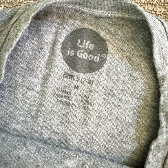 ❄️Life Is Good Top❄️ - Picture 3 of 3